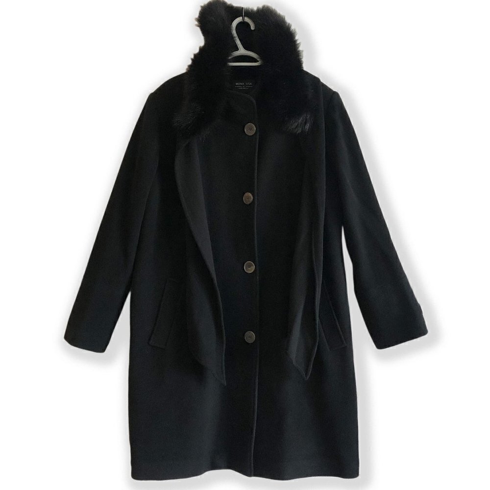 Mona Lisa Fen-Nelli Black Wool Coat: Winter Chic with Faux Fur Hood and Scarf